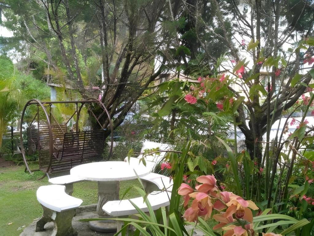 Krs Pines Hotel Cameron Highlands Exterior foto
